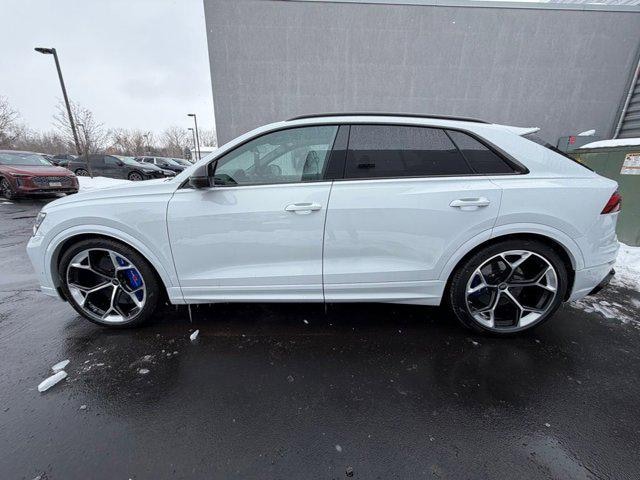 2026 Audi RS Q8 SUV performance
