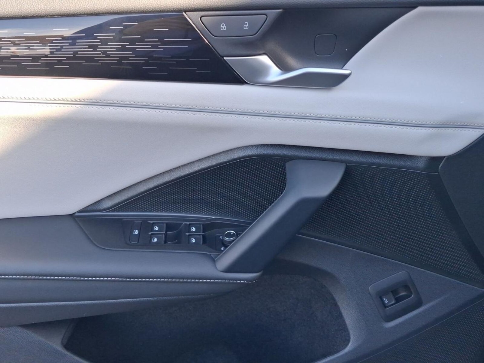 Volkswagen Tiguan – Bild 12