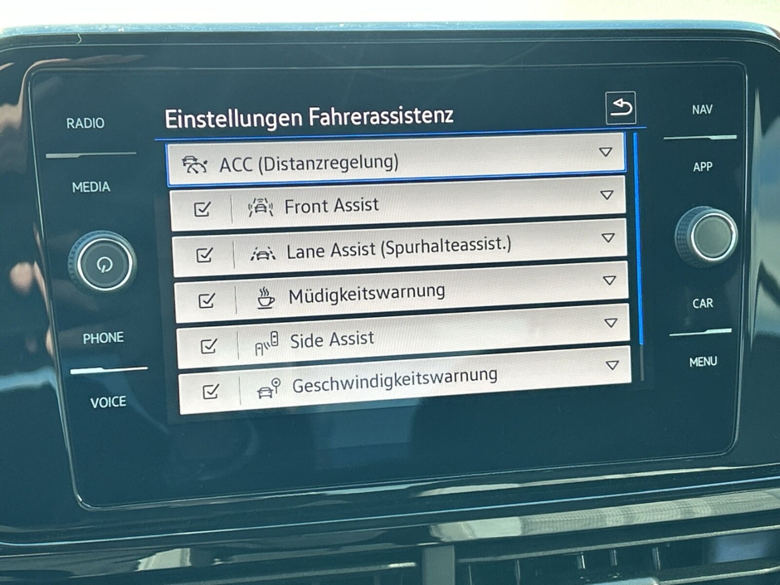 Volkswagen T-Roc – Bild 12