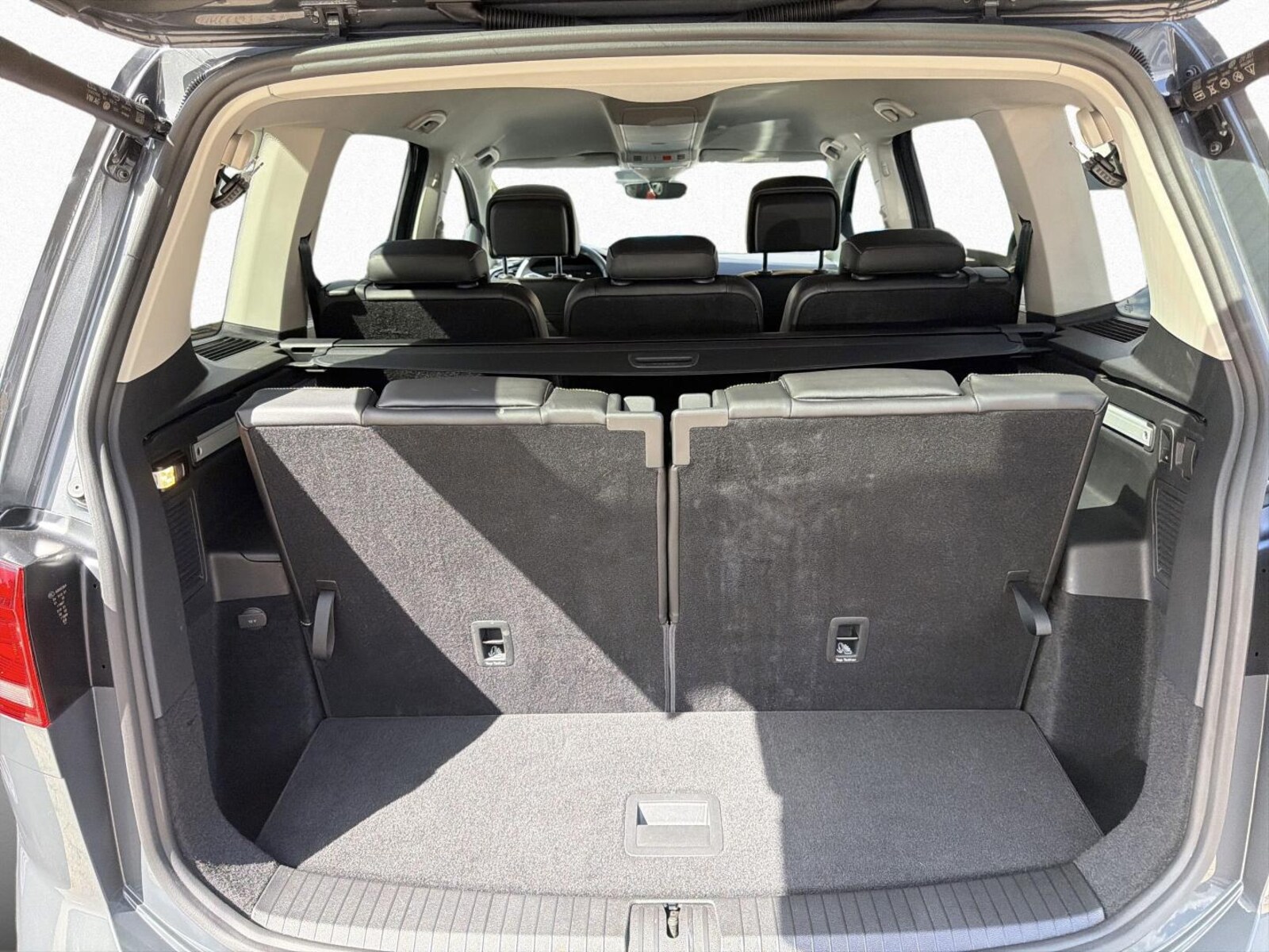 Volkswagen Touran – Bild 7