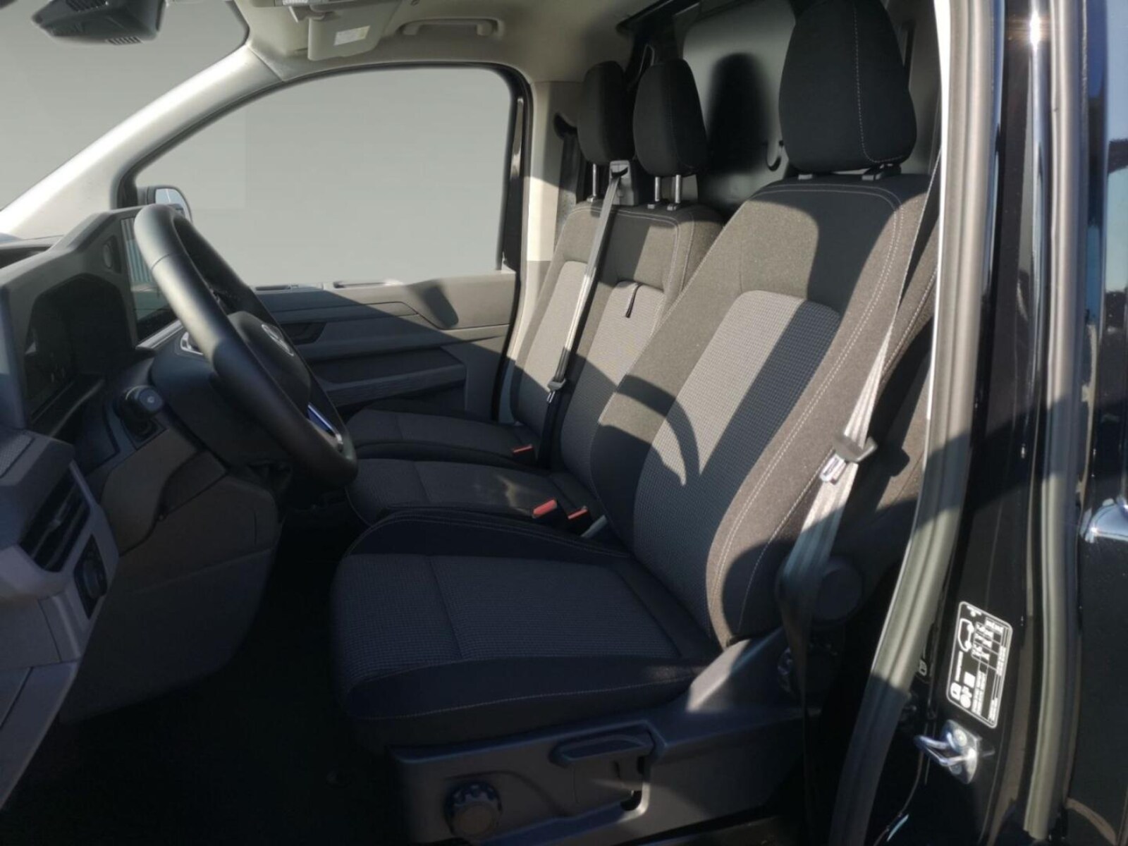 Volkswagen Transporter Kasten kurzer Radstand – Bild 9
