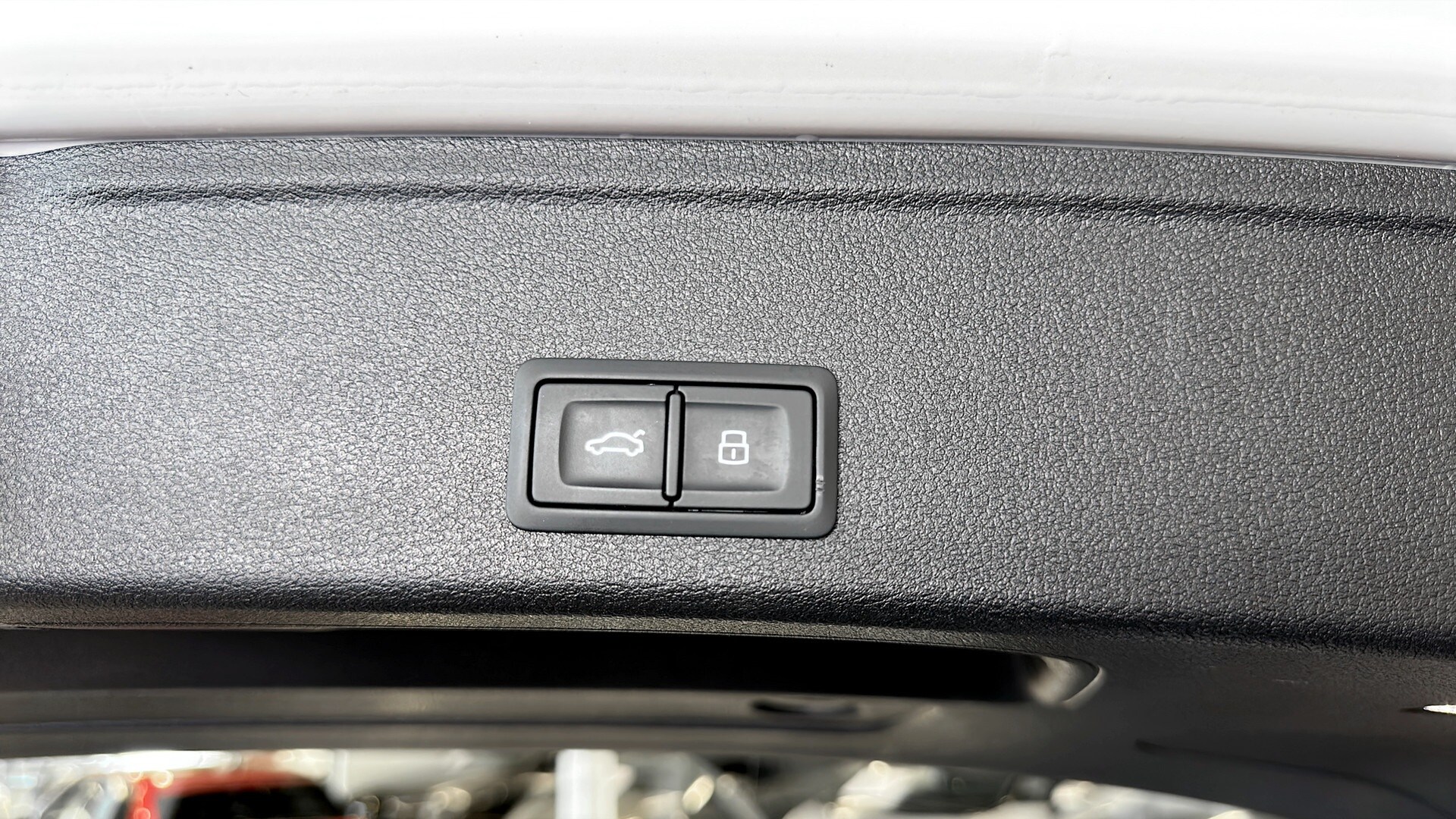 Image about Audi A4 Avant (Stängd för nybeställning) A4 Avant 40 TDI quattro Proline Sport 190 hk S tronic