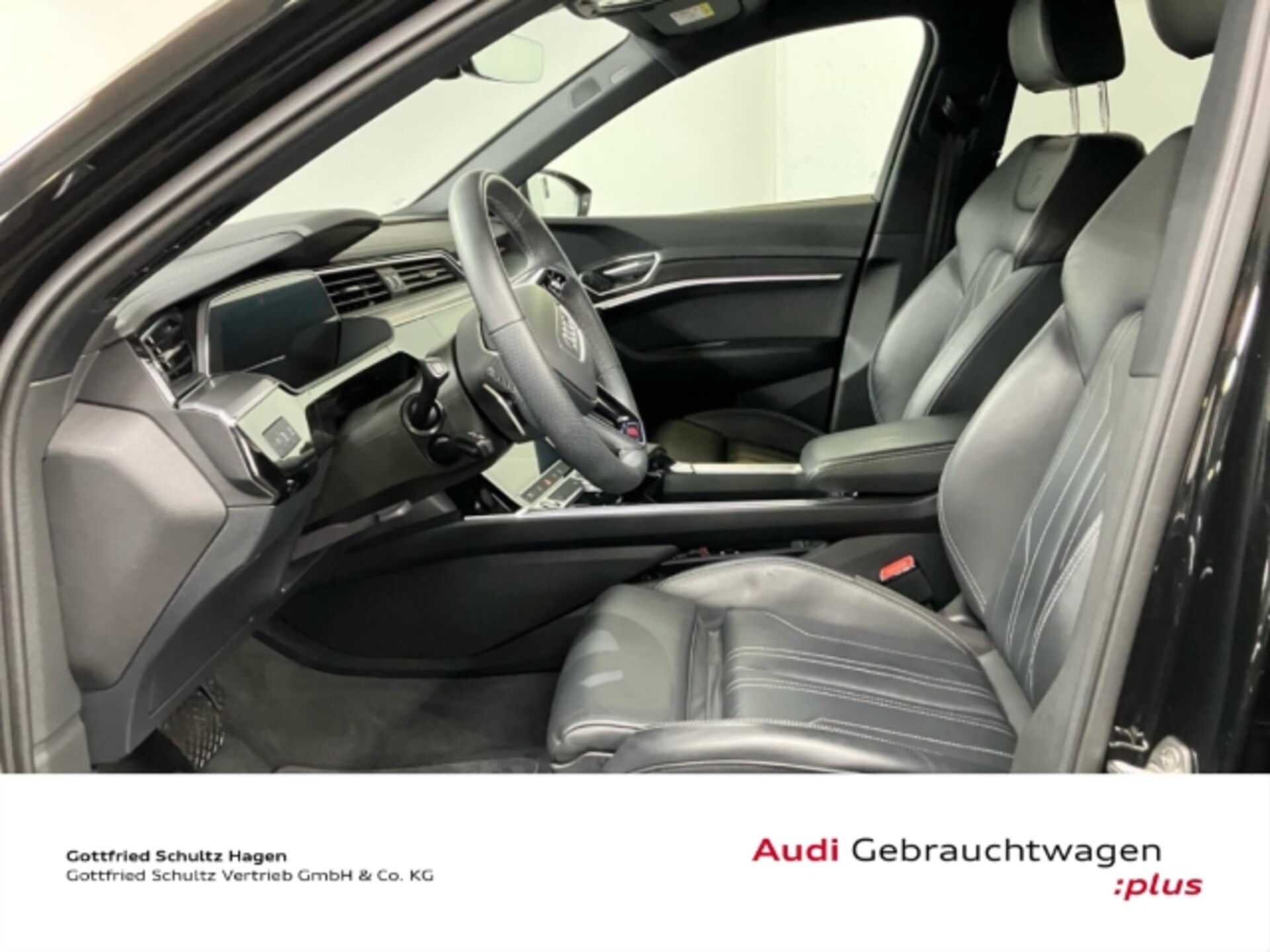 Audi e-tron S line