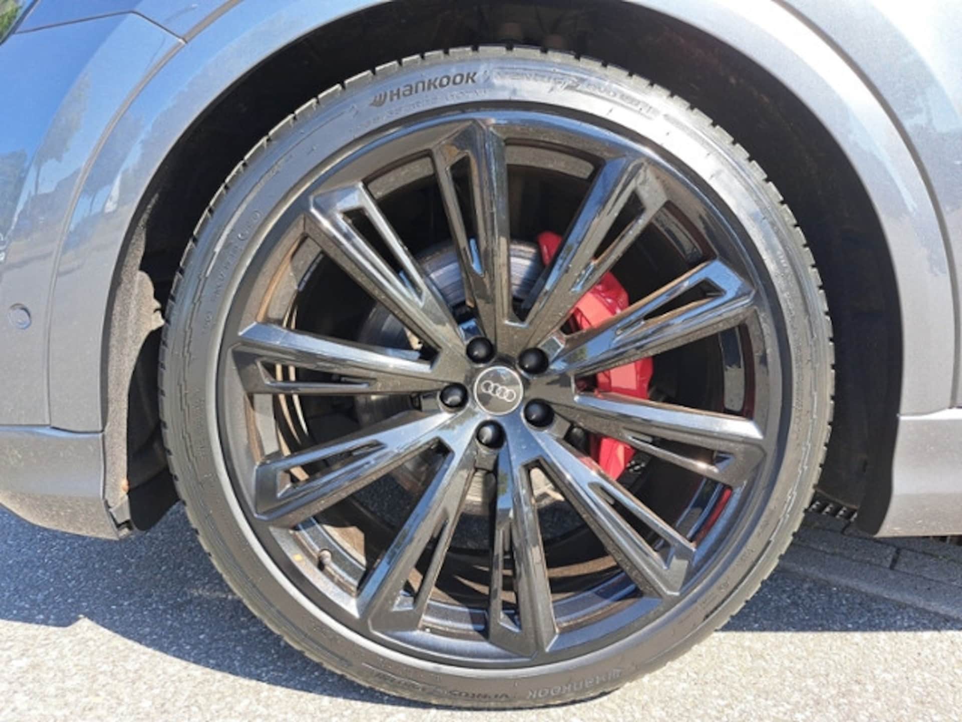 Audi Q8 SUV