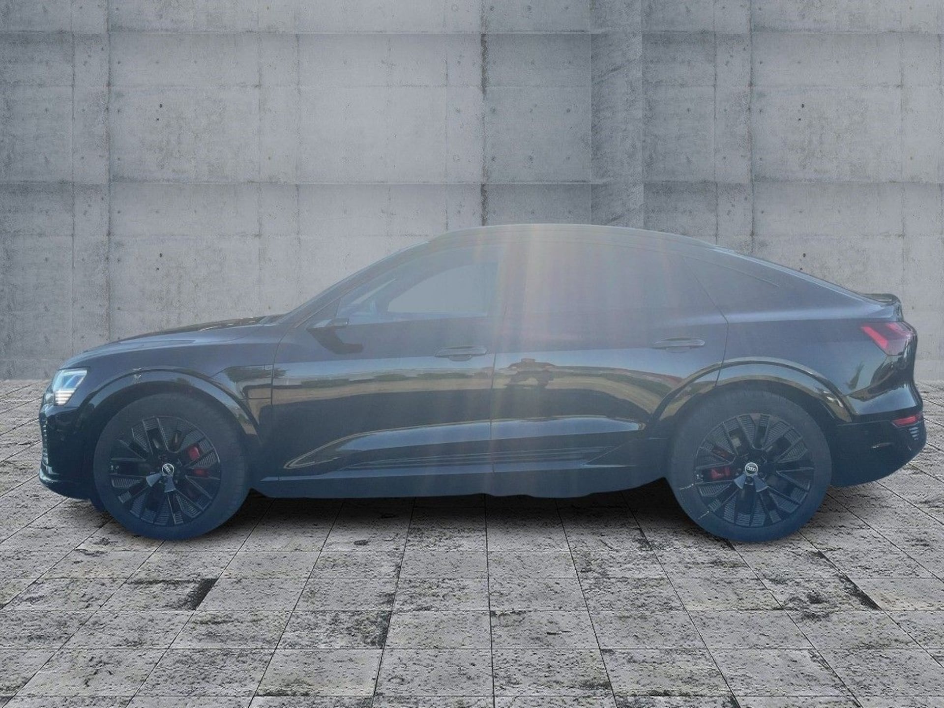Audi Q8 Sportback e-tron S line