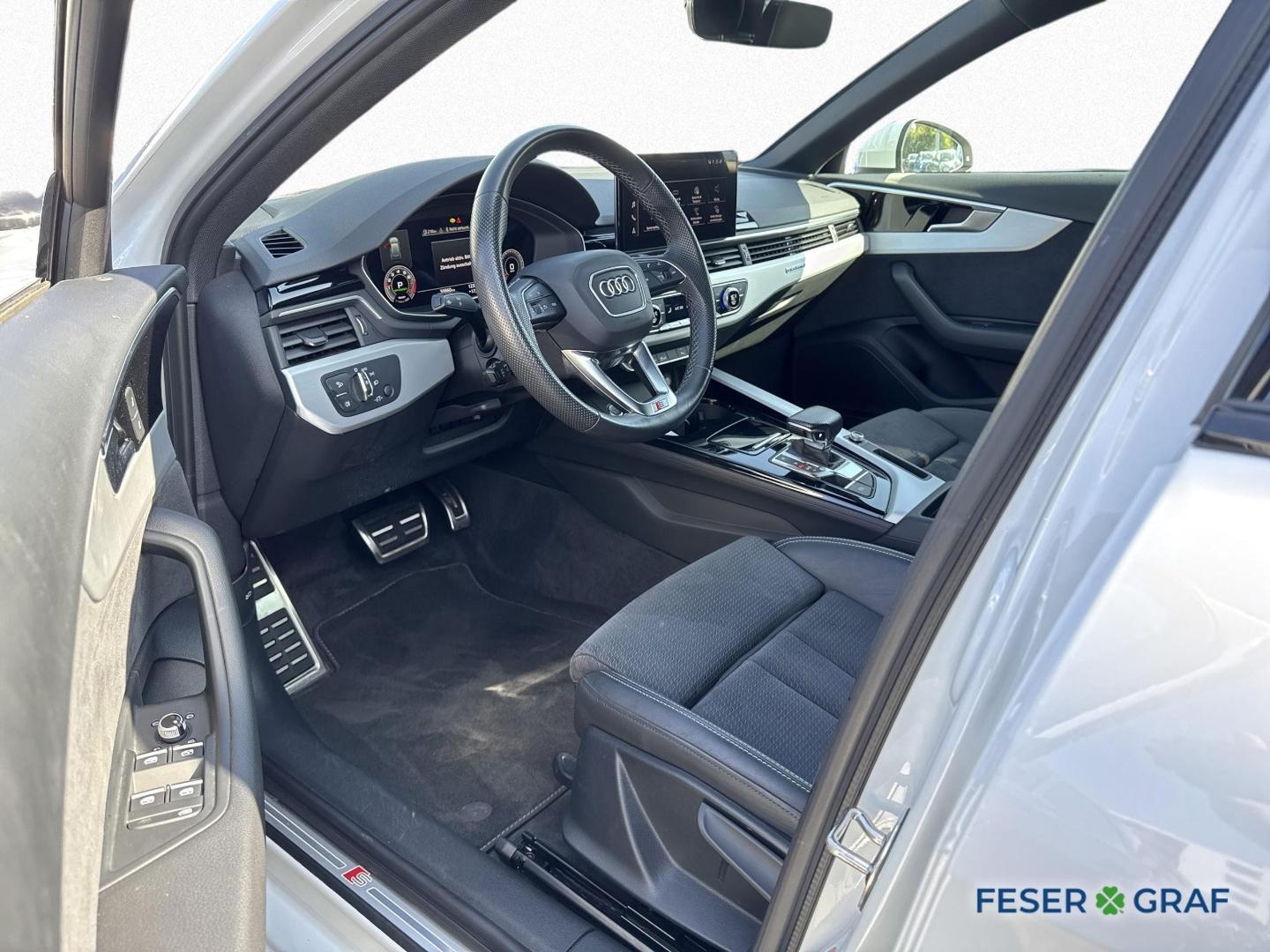 Bild über Audi A4 Avant S line 45 TFSI quattro S tronic - für weitere Informationen kontaktieren Sie den Audi Partner