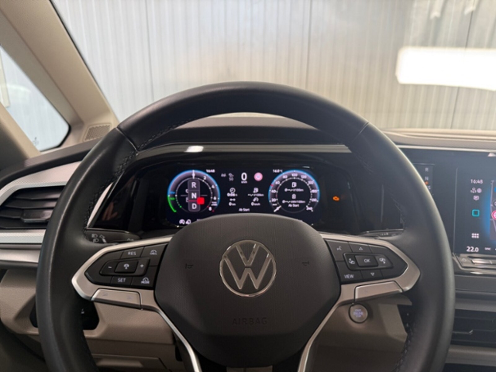 Volkswagen Multivan Langversion – Bild 14