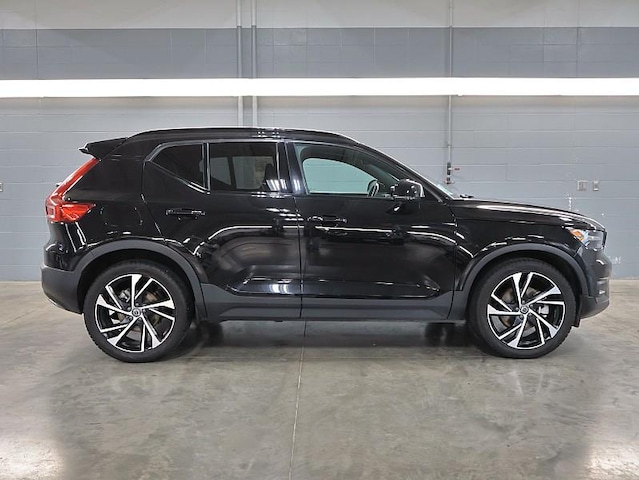2020 Volvo XC40