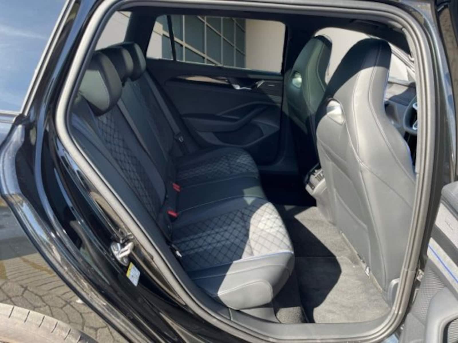 Volkswagen Passat – Bild 7