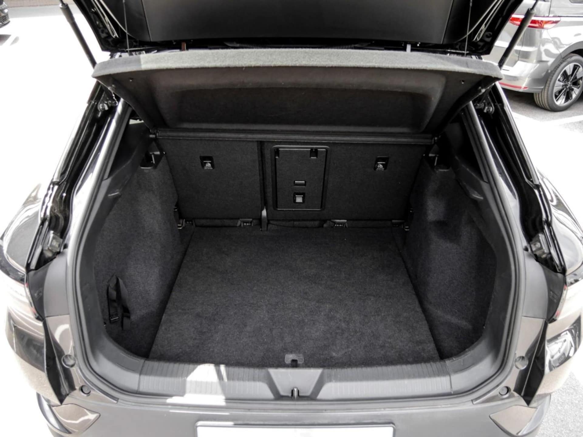 Volkswagen ID.4 1st