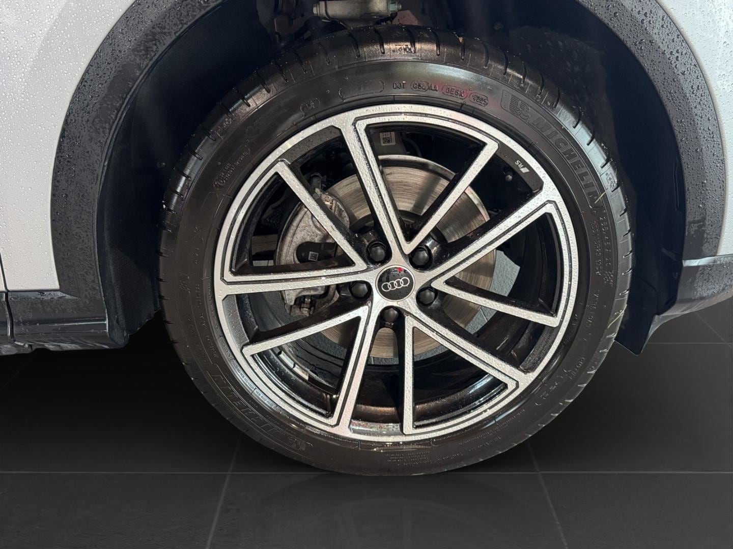Bild über Audi Q5 SUV TFSI 150 kW S tronic - für weitere Informationen kontaktieren Sie den Audi Partner