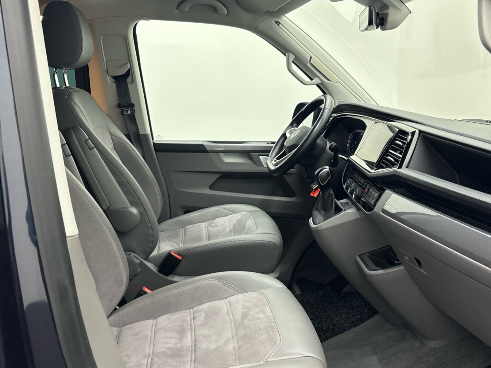 Volkswagen T6.1 California – Bild 11