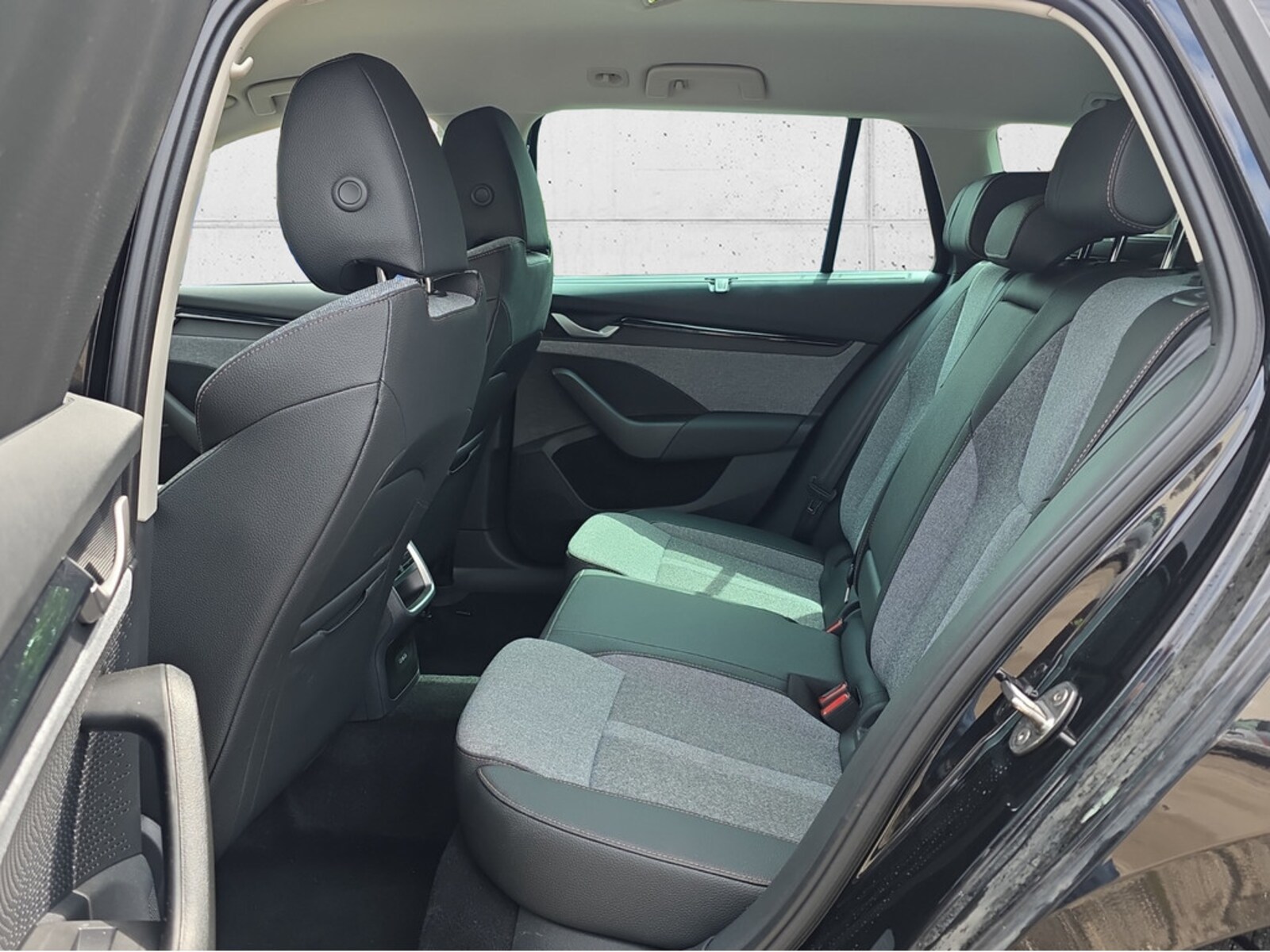 Škoda Octavia Combi – Bild 11