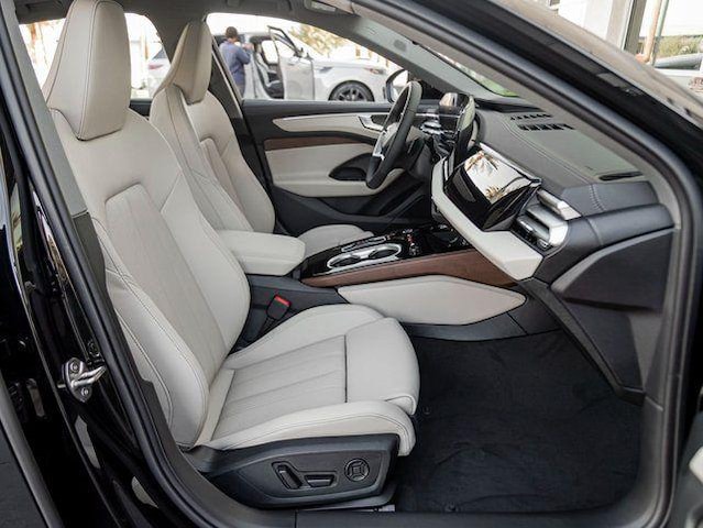 2026 Audi A6 Premium Plus - Photo 26