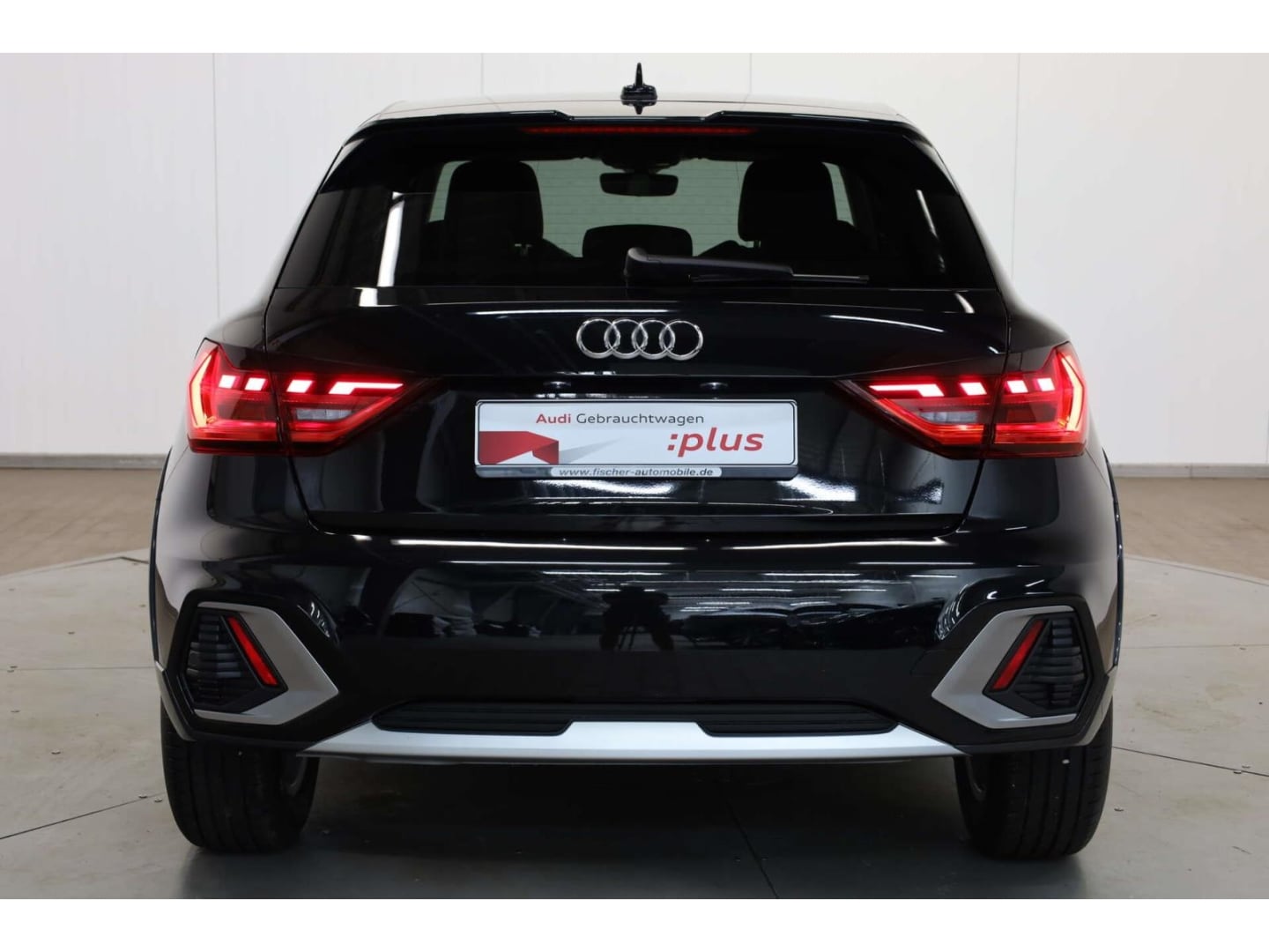 Bild über Audi A1 allstreet 30 TFSI Schaltgetriebe - für weitere Informationen kontaktieren Sie den Audi Partner