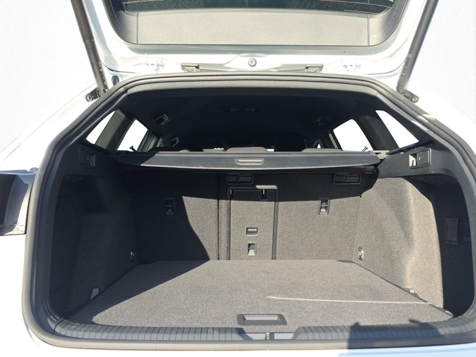 Volkswagen Golf Variant – Bild 12