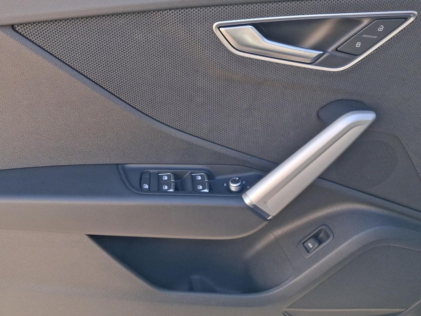 Bild über Audi Q2 S line 30 TFSI Schaltgetriebe - für weitere Informationen kontaktieren Sie den Audi Partner