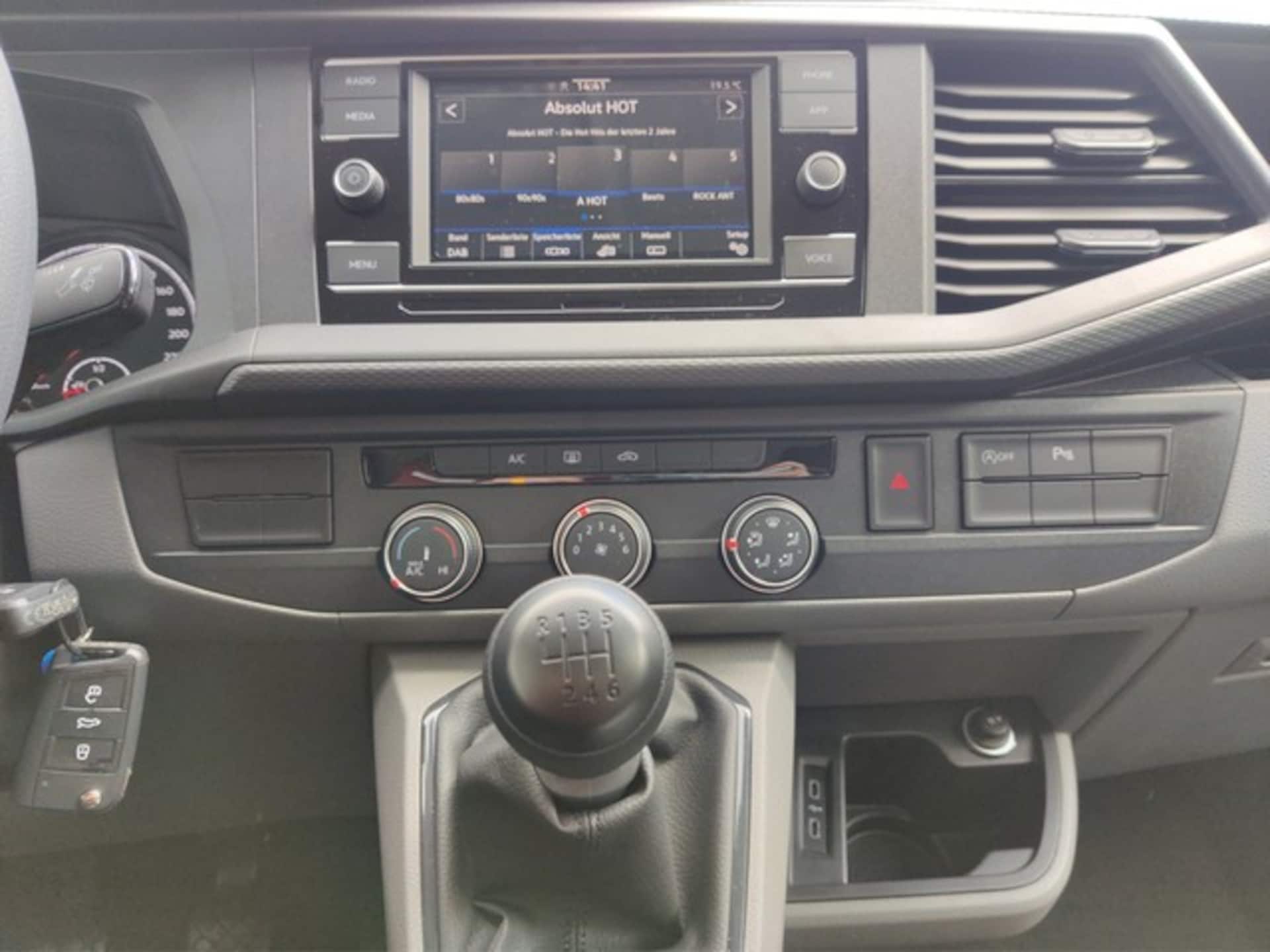 Volkswagen T6.1 Transporter Kombi kurzer Radstand