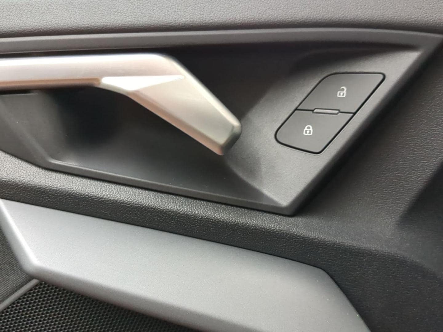 Bild über Audi A3 allstreet 35 TFSI S tronic - für weitere Informationen kontaktieren Sie den Audi Partner