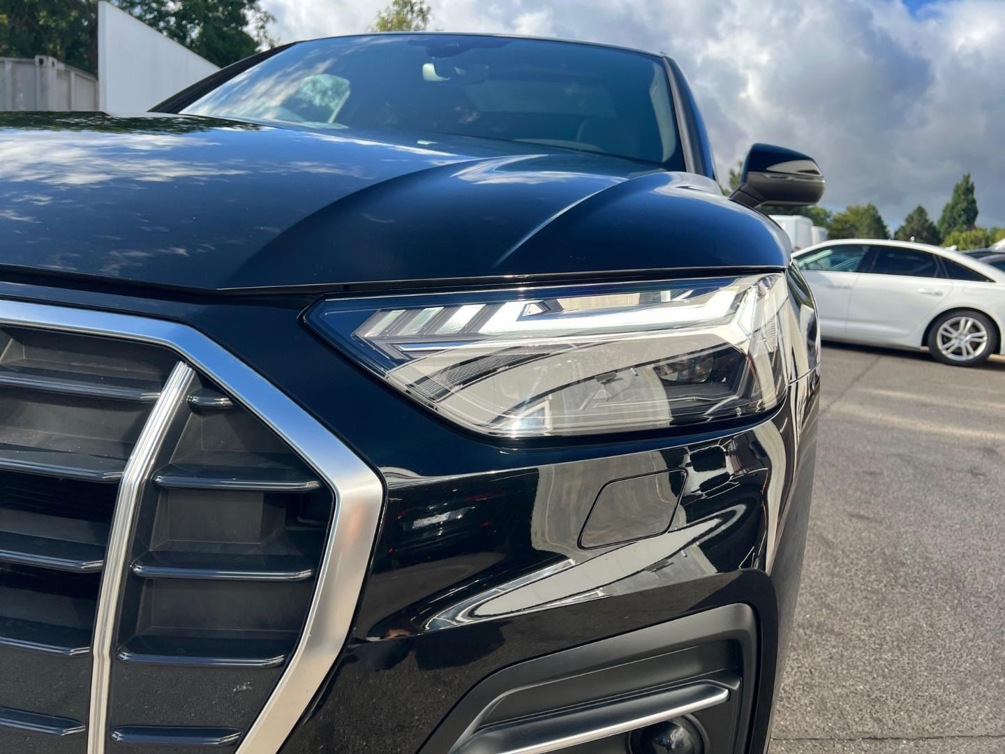 Bild über Audi Q5 40 TDI quattro S tronic - für weitere Informationen kontaktieren Sie den Audi Partner