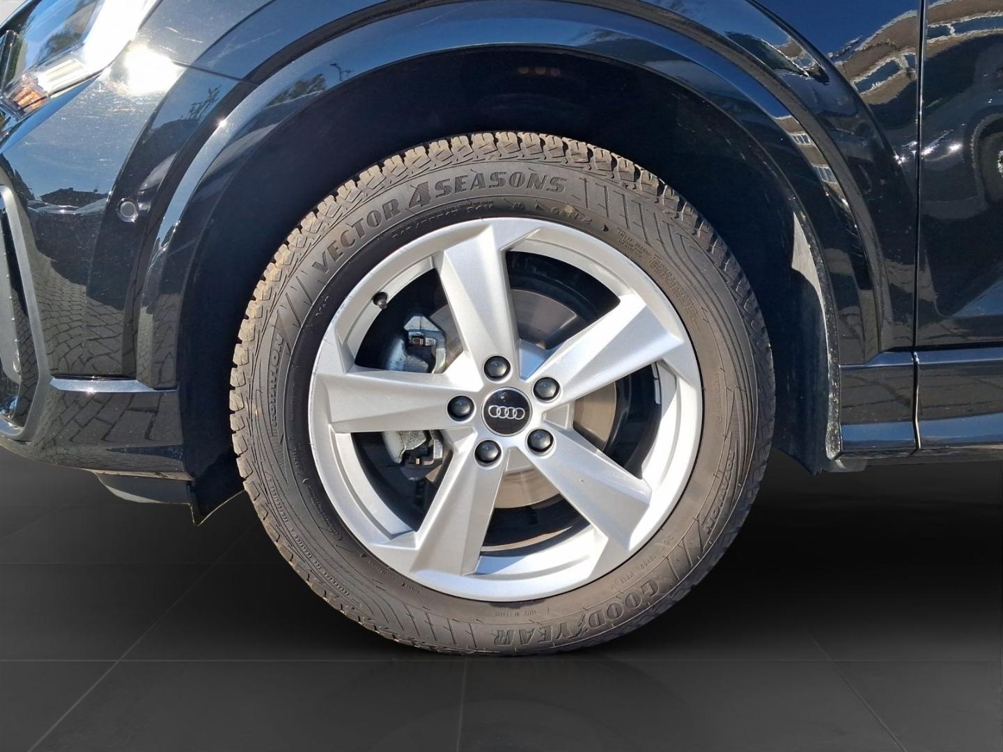 Bild über Audi Q2 S line 30 TFSI Schaltgetriebe - für weitere Informationen kontaktieren Sie den Audi Partner