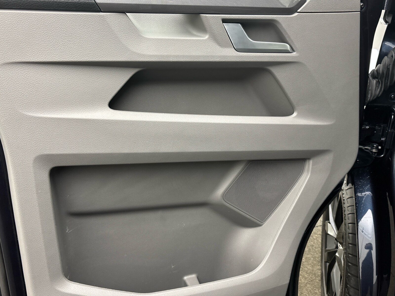 Volkswagen T6.1 California – Bild 12