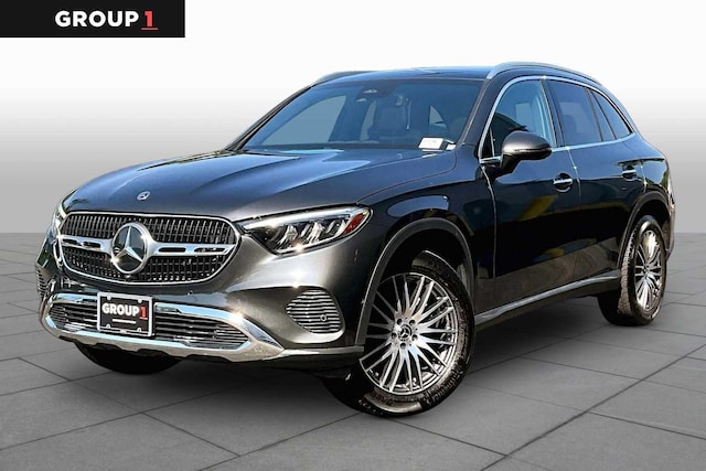 Photo of 2024 Mercedes-Benz GLC 300 