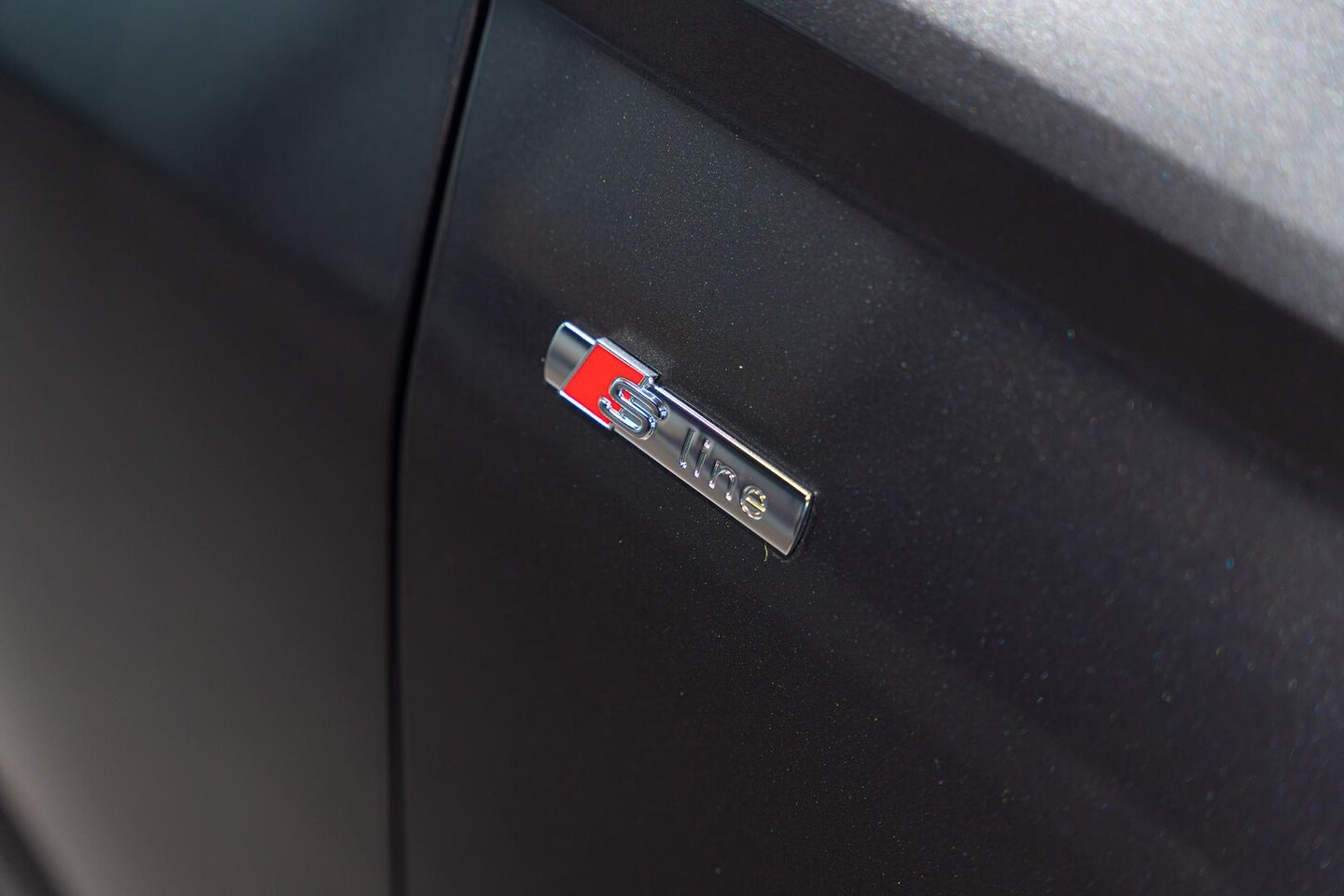 Image about Audi Q6 SUV e-tron e-tron quattro