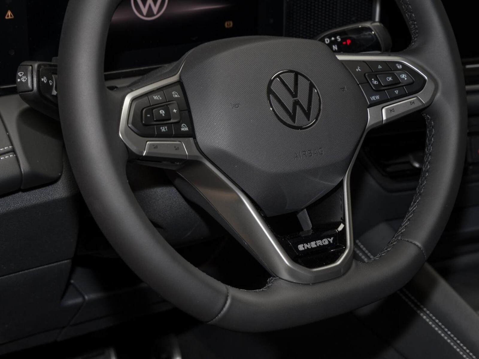 Volkswagen Tiguan – Bild 11