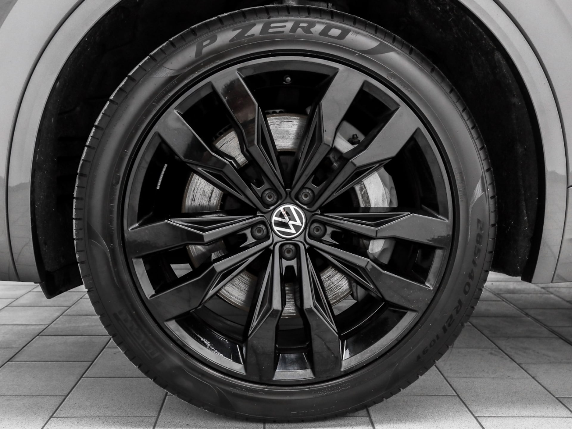 Volkswagen Touareg R
