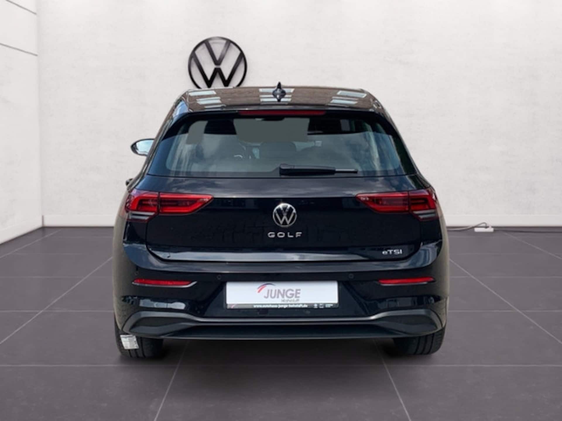 Volkswagen Golf Life