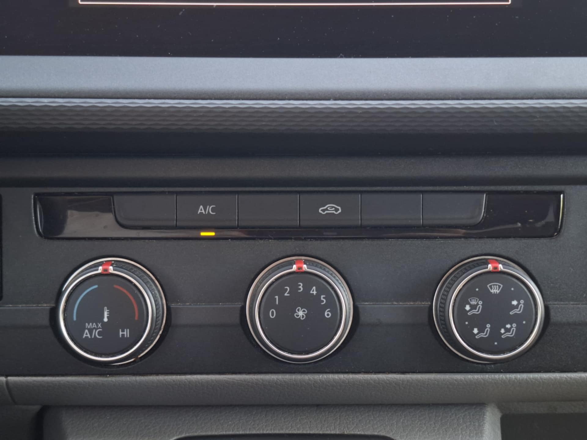Volkswagen T6.1 Transporter Kasten langer Radstand