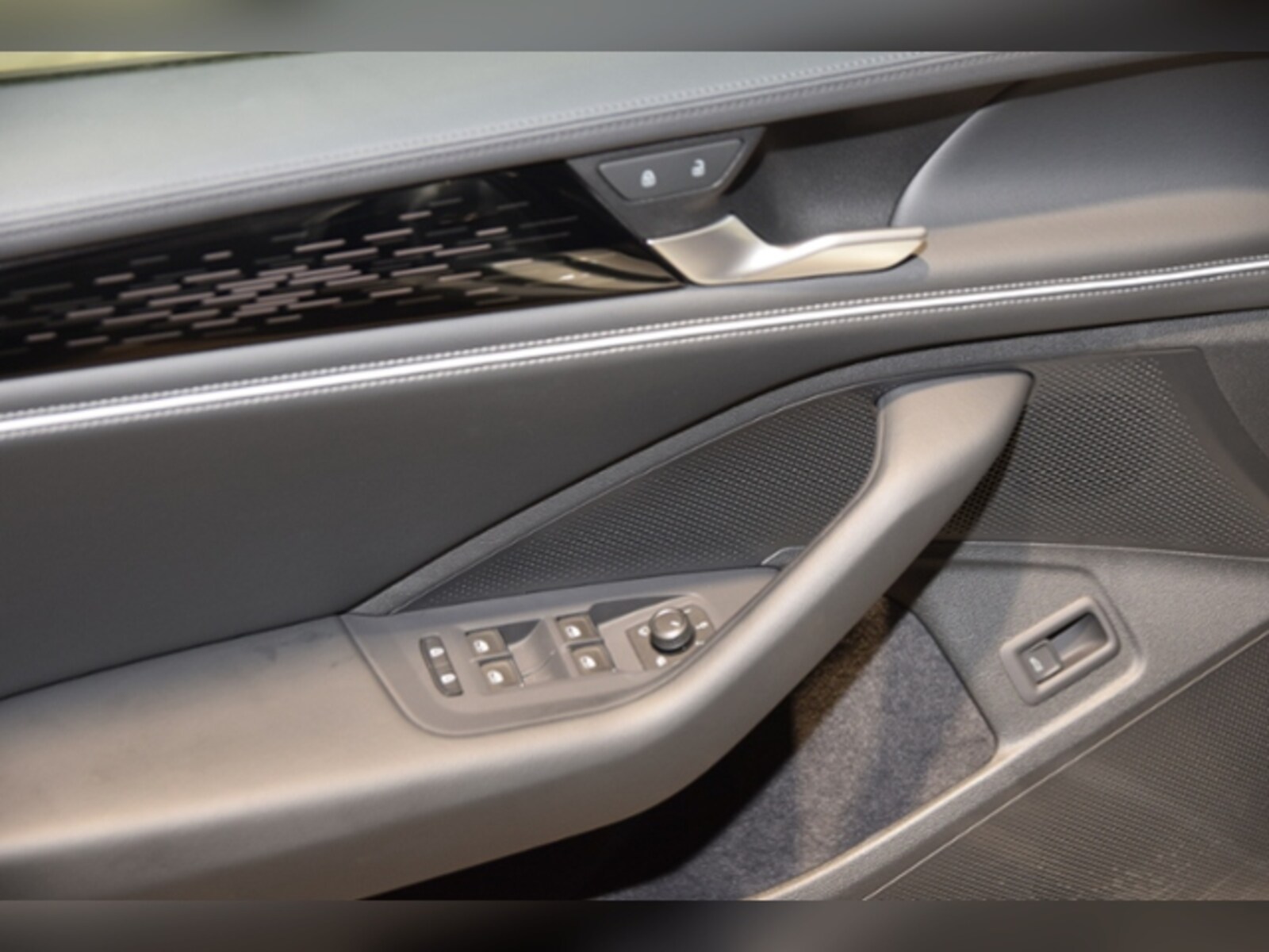 Volkswagen Passat – Bild 11