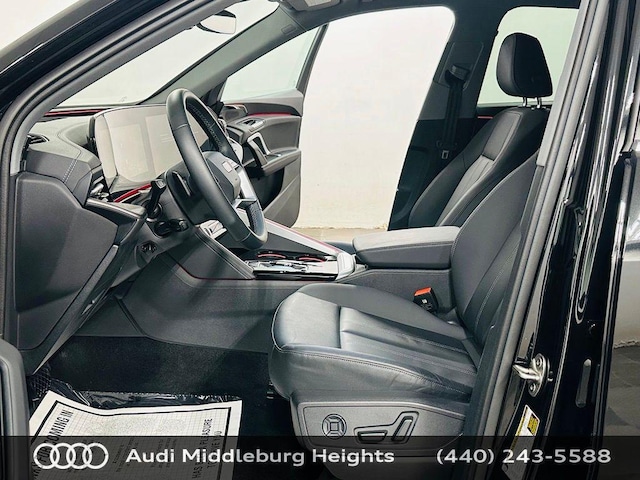 2025 Audi Q5 Premium - Photo 10