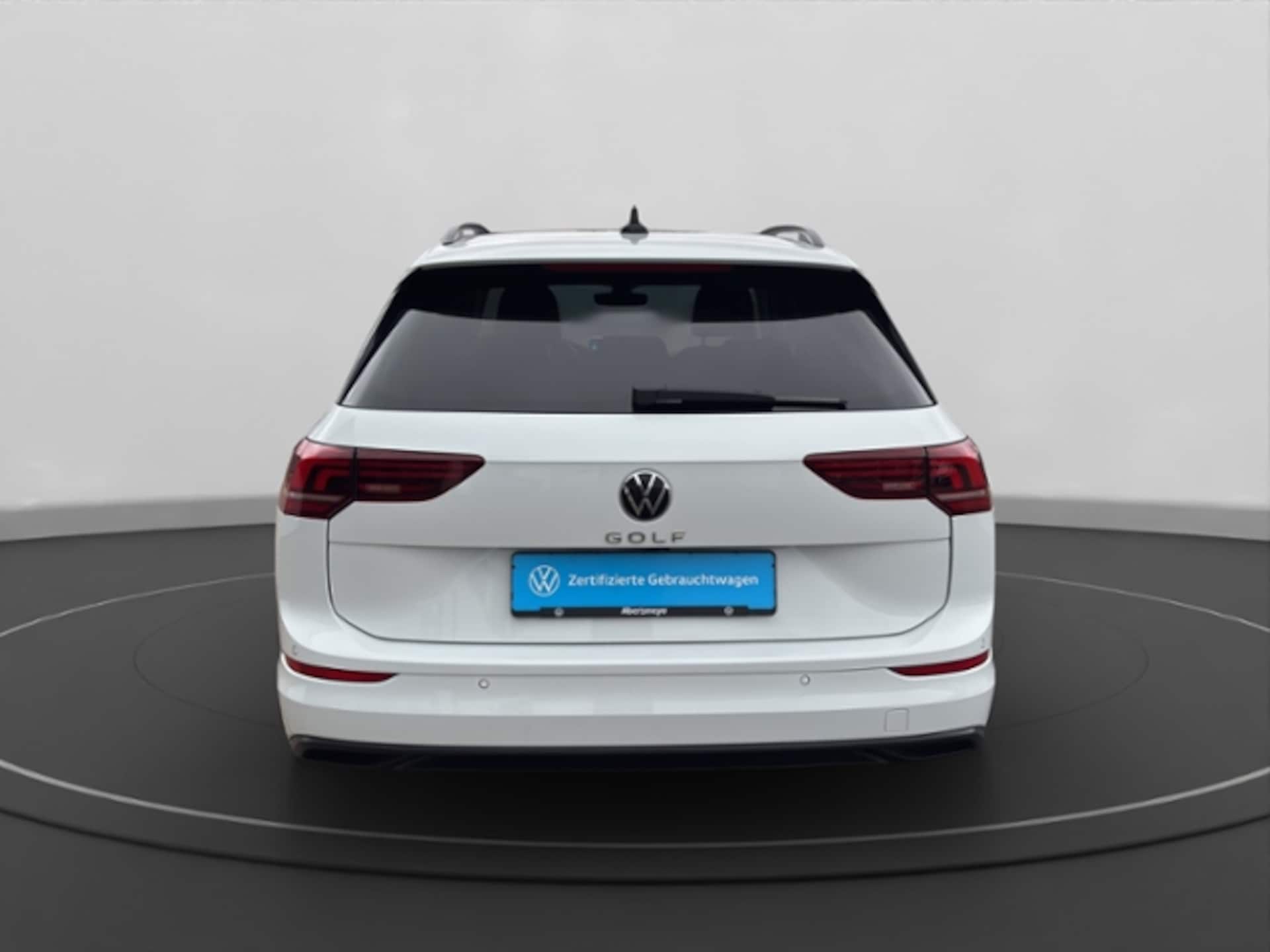 Volkswagen Golf Variant Life