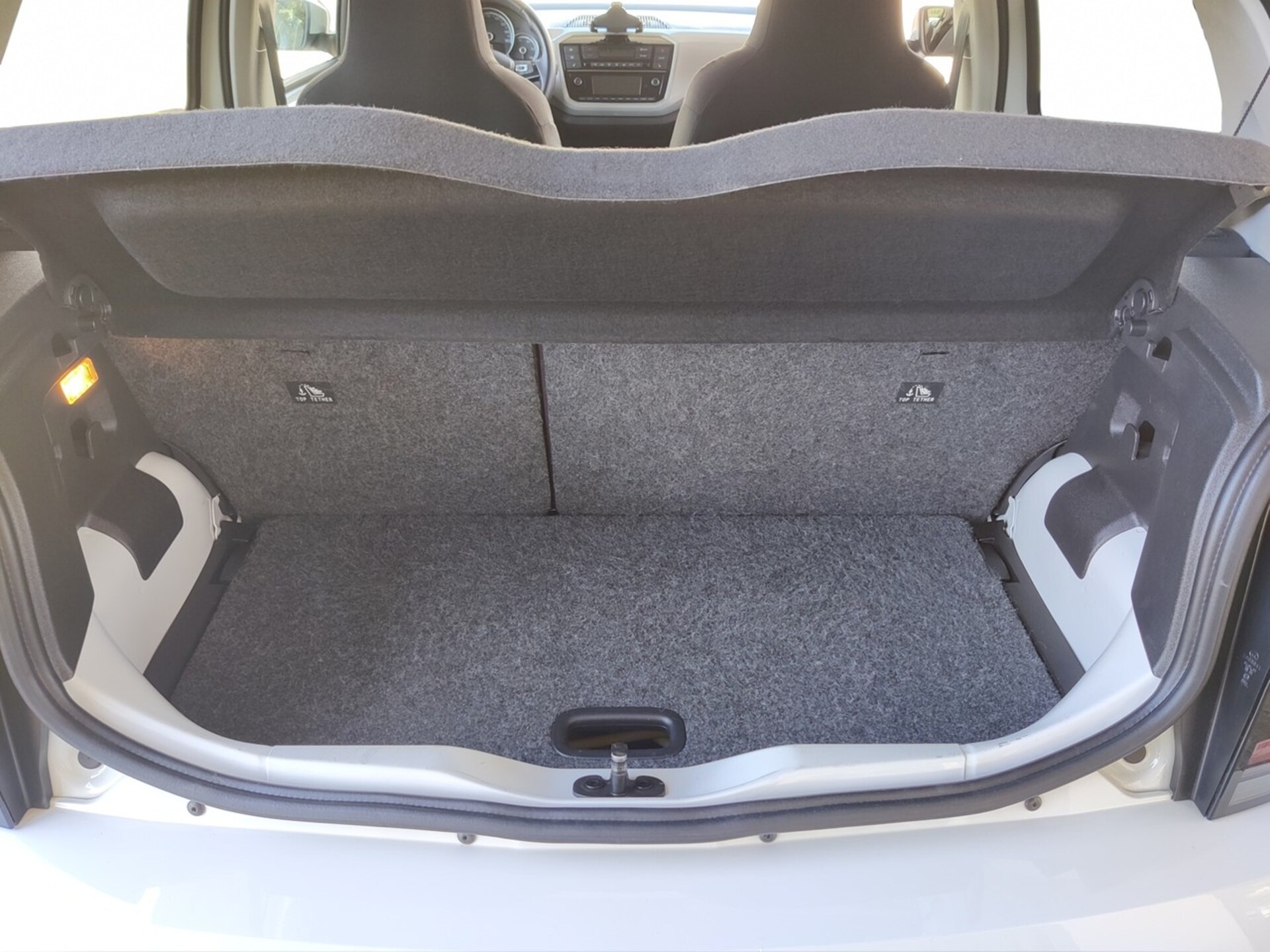 Volkswagen e-up! Style "Plus"