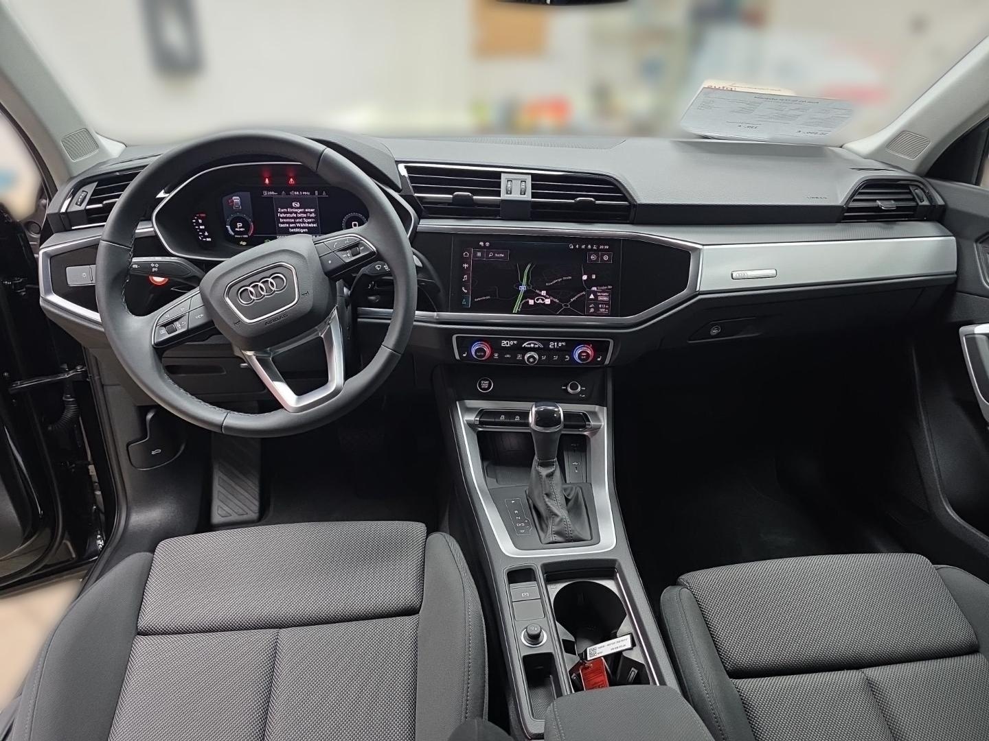 Bild über Audi Q3 TFSI 110 kW S tronic - für weitere Informationen kontaktieren Sie den Audi Partner