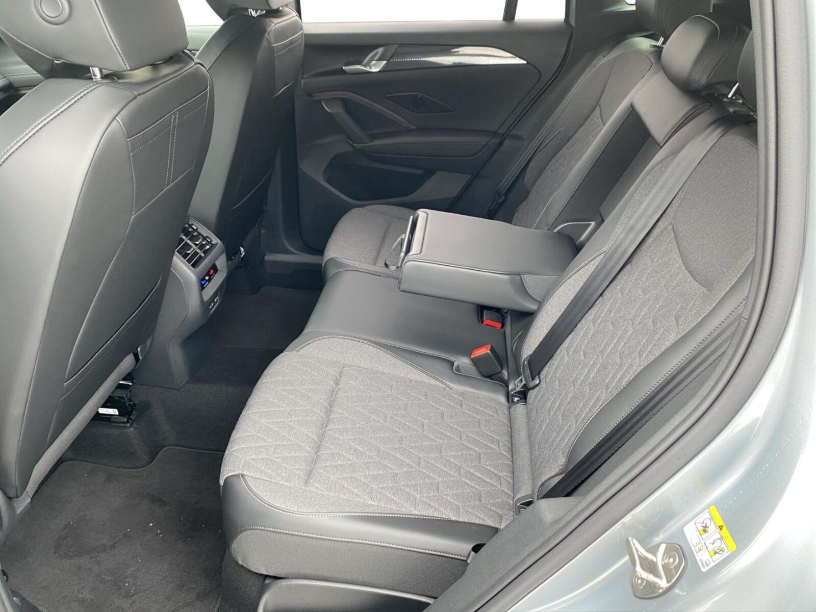 Volkswagen Tiguan – Bild 12