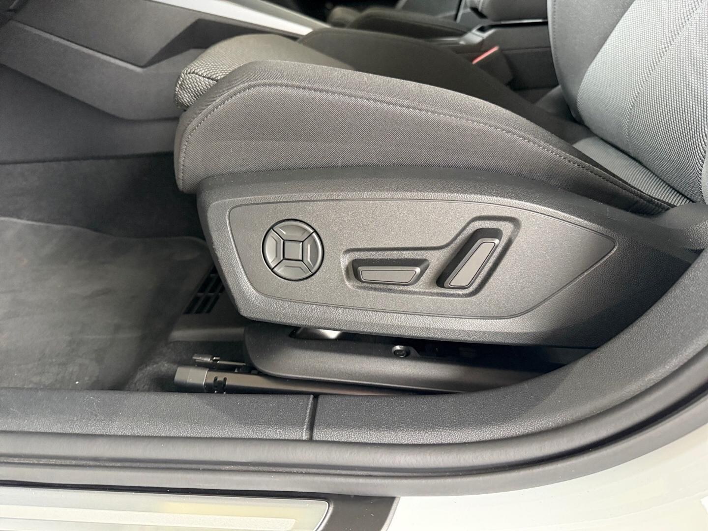 Bild über Audi A3 Limousine TFSI 110 kW S tronic - für weitere Informationen kontaktieren Sie den Audi Partner