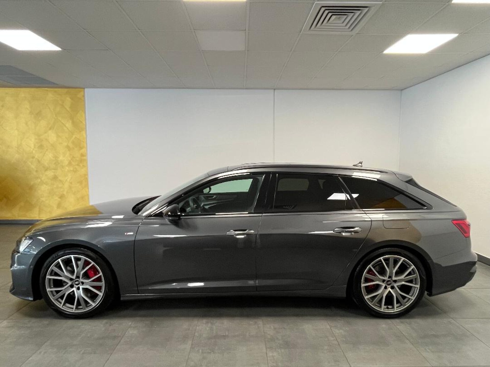Audi A6 Avant TFSI e
