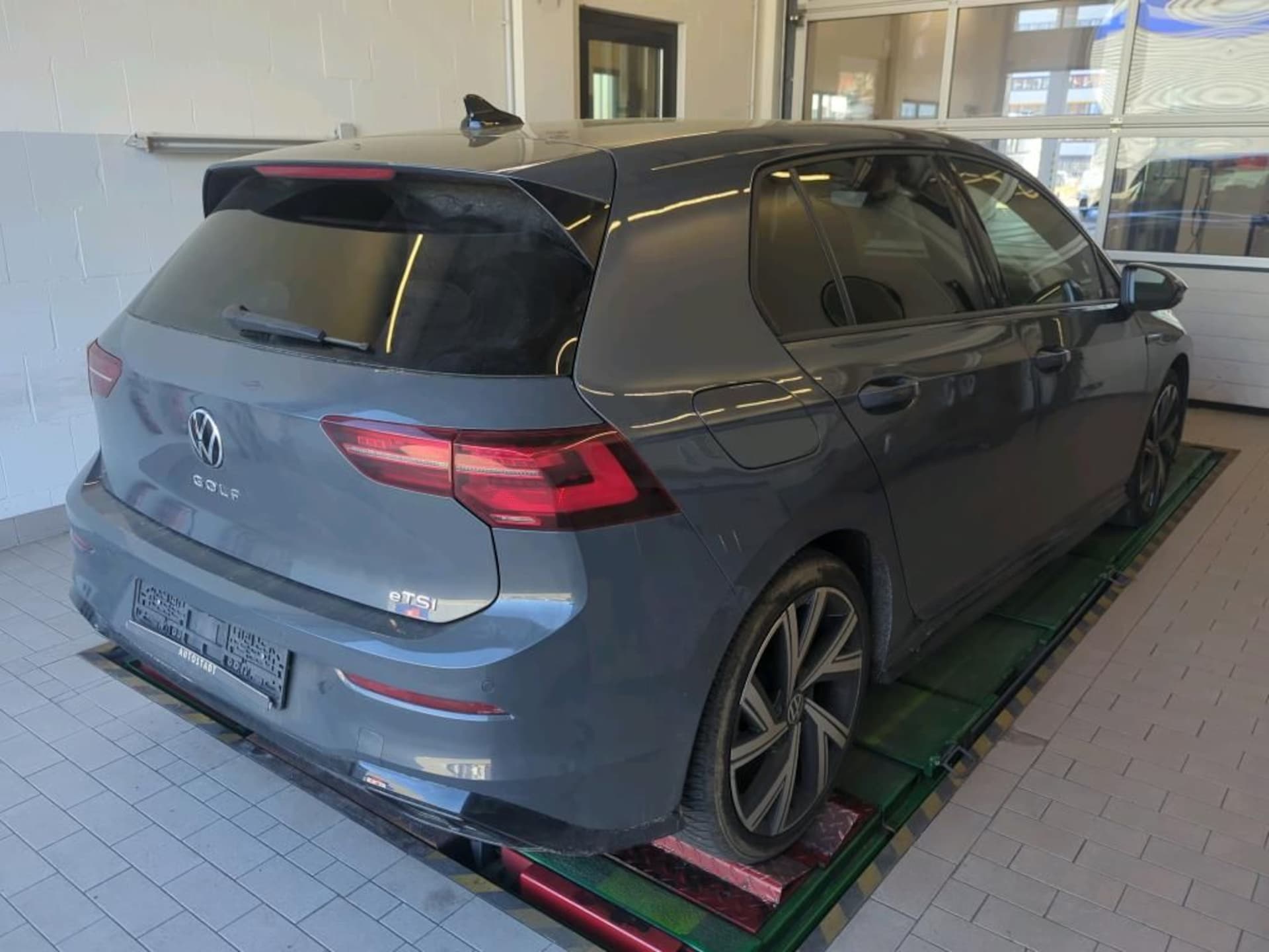 Volkswagen Golf R-Line