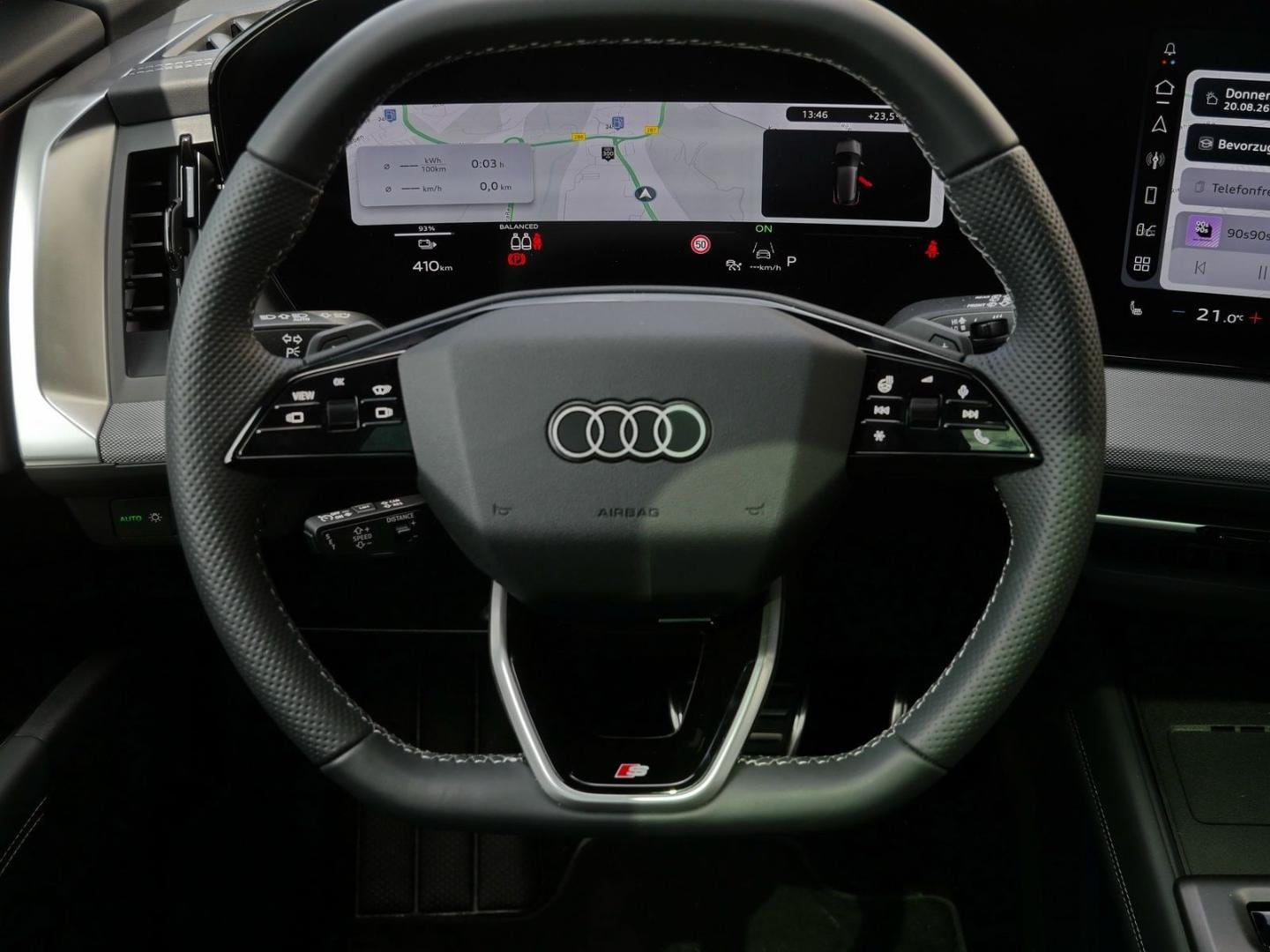 Bild über Audi Q4 SUV e-tron e-tron quattro 220 kW - für weitere Informationen kontaktieren Sie den Audi Partner