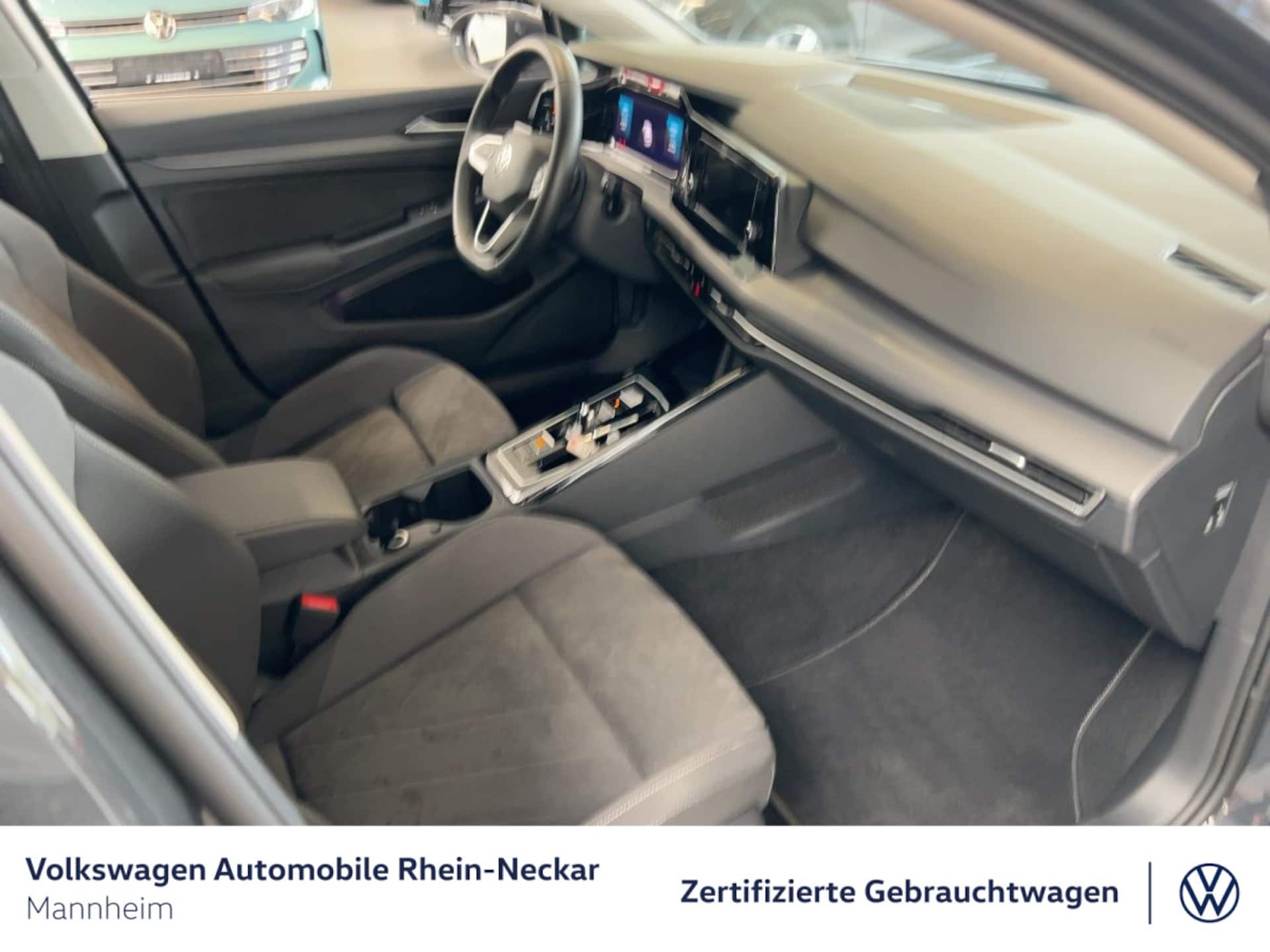 Volkswagen Golf Style