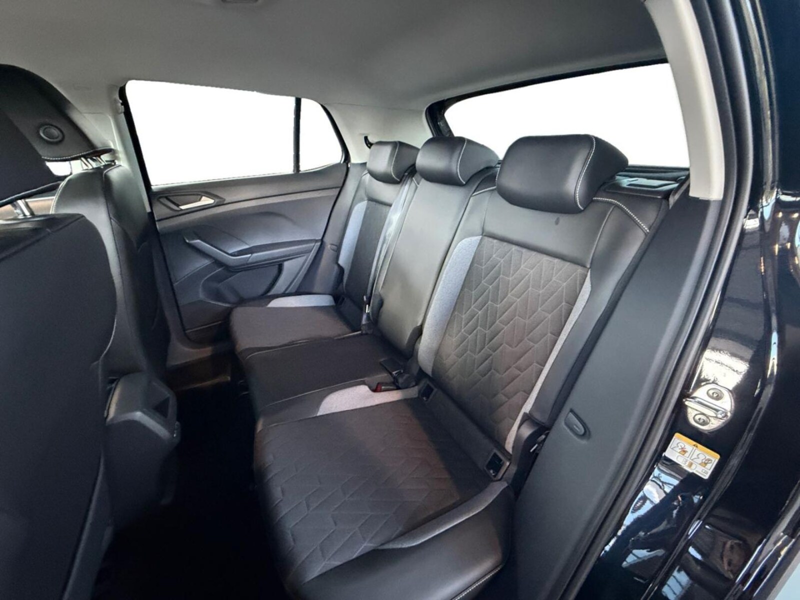 Volkswagen T-Cross – Bild 9