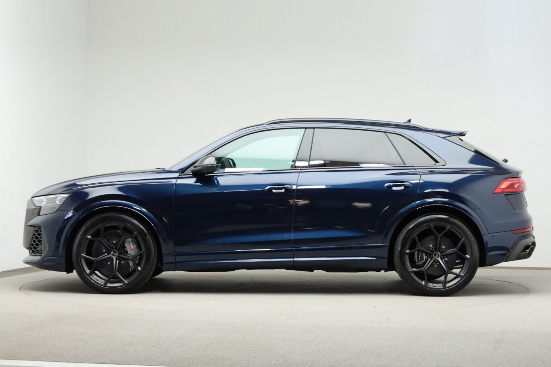 Audi RS Q8 SUV performance