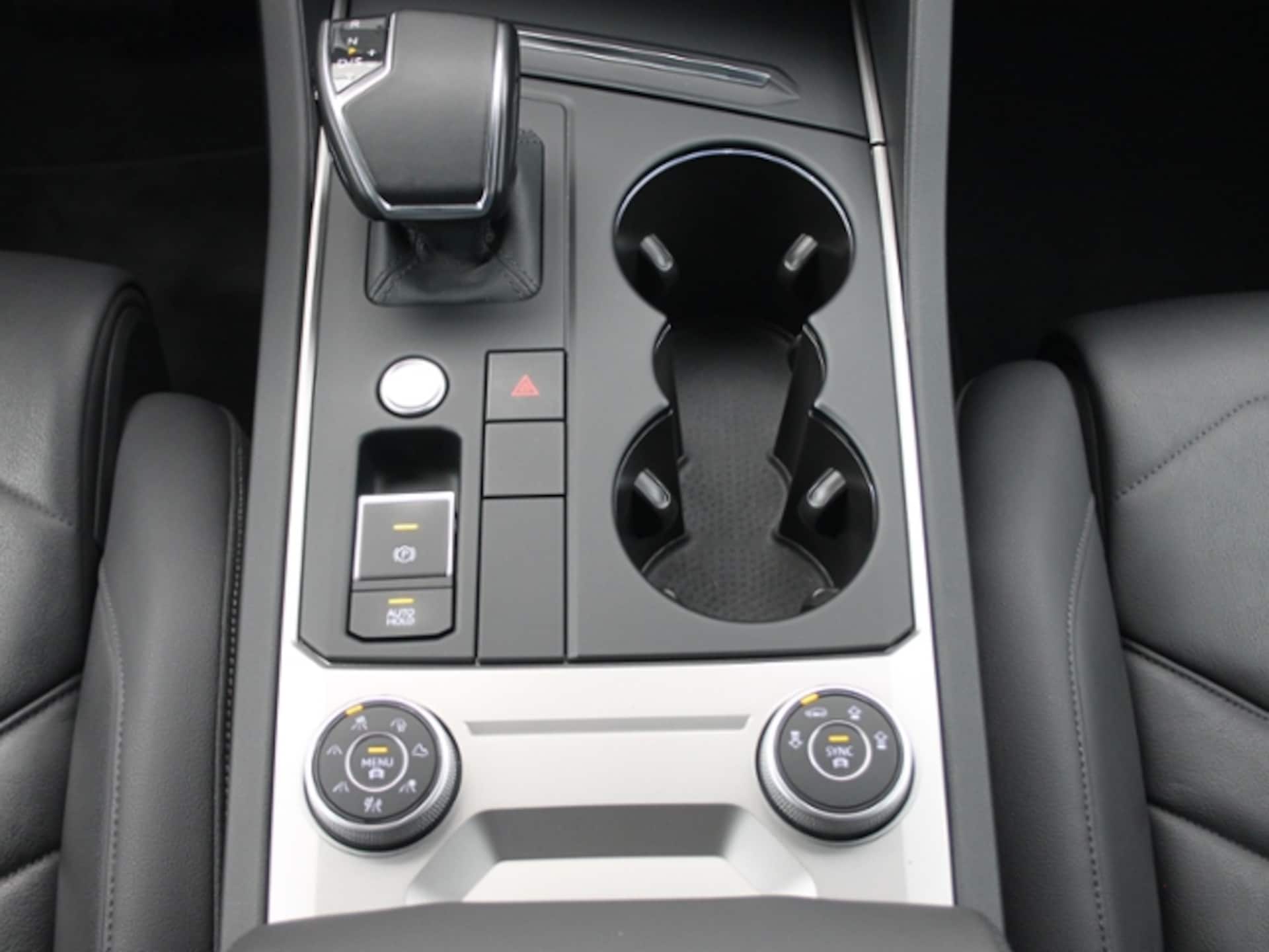 Volkswagen Touareg Basis-Modell