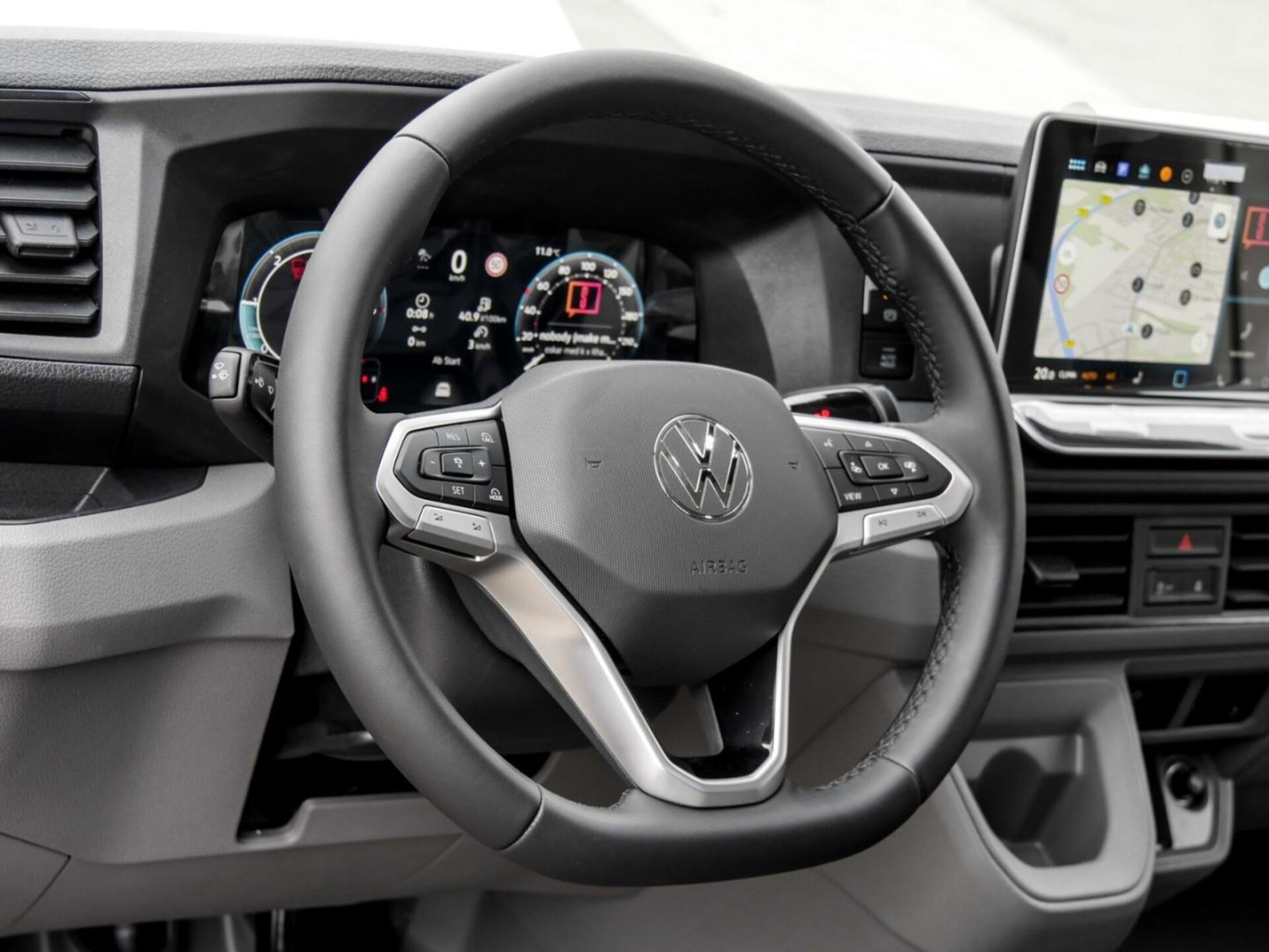 Volkswagen Grand California 680