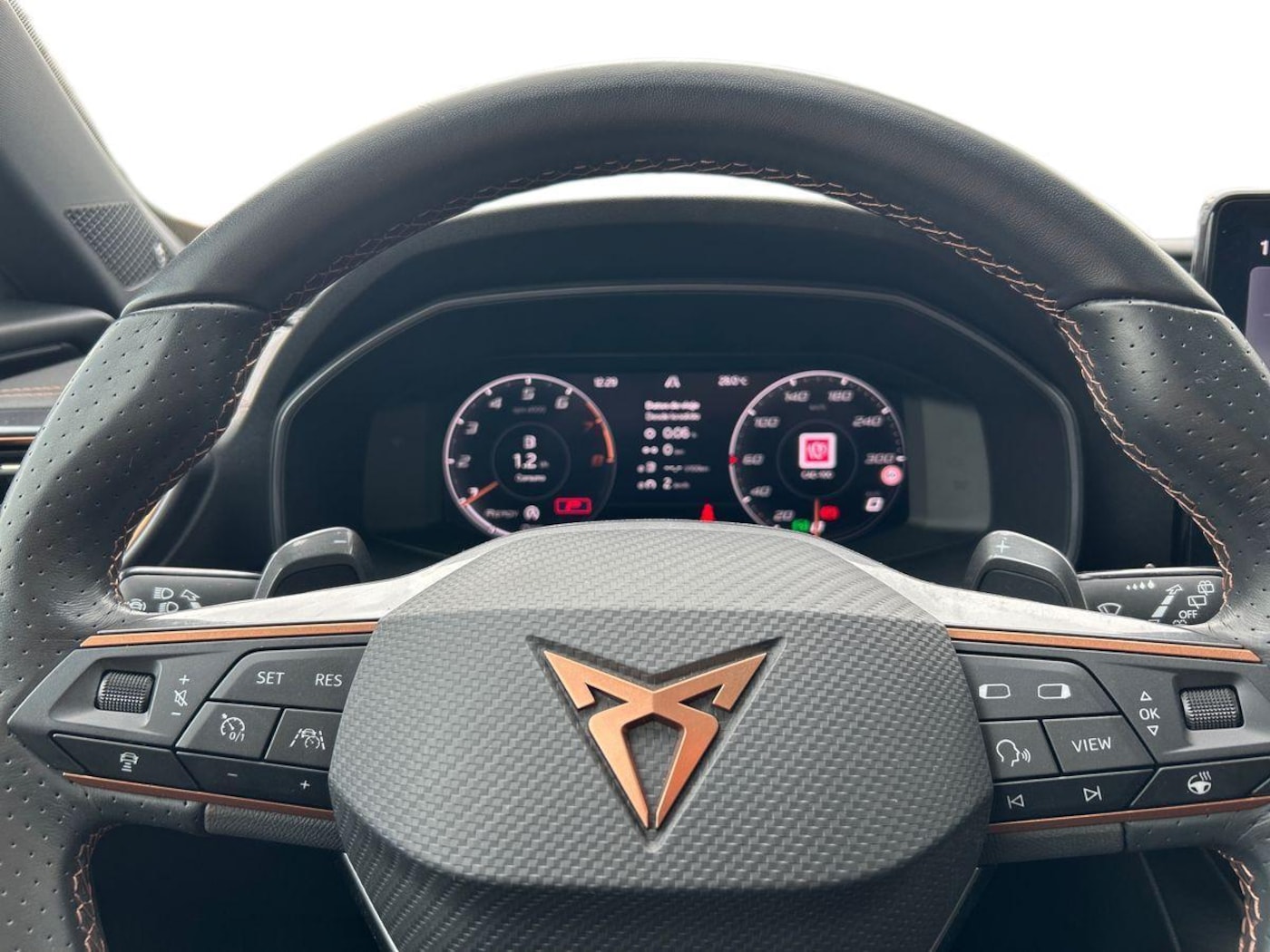 CUPRA Formentor 1.5 TSI DSG 110 kW (150 CV) — photo 11