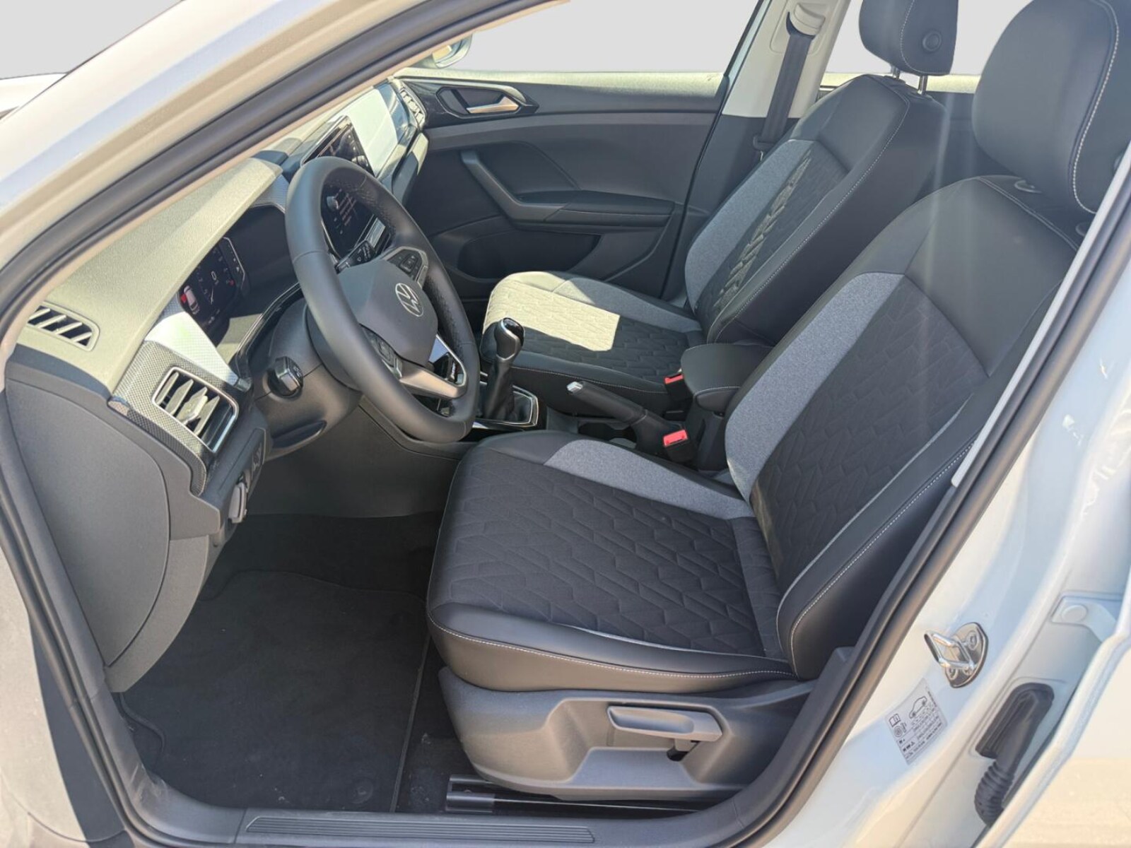 Volkswagen T-Cross – Bild 8