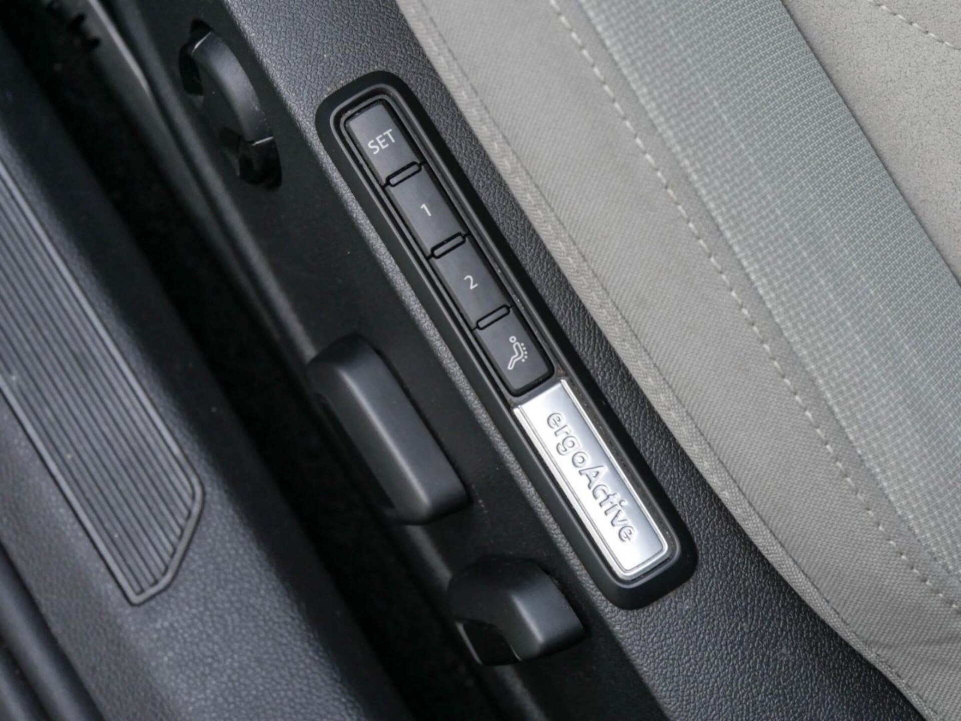 Volkswagen Golf Style
